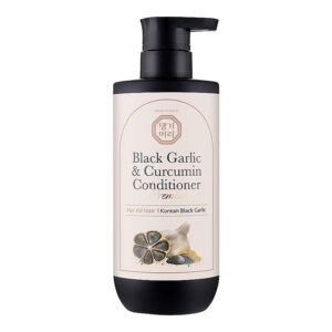 Atkuriamasis plaukų kondicionierius Daeng Gi Meo Ri Black Garlic & Curcumin Treatment 500 ml